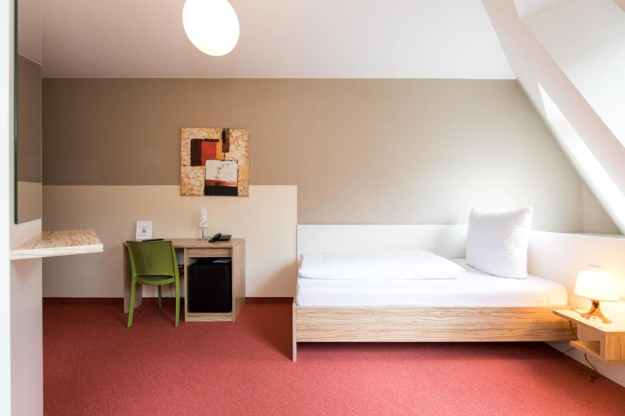 Nu Wave Hotel Berlin - Digital Check-In 2025 المظهر الخارجي الصورة