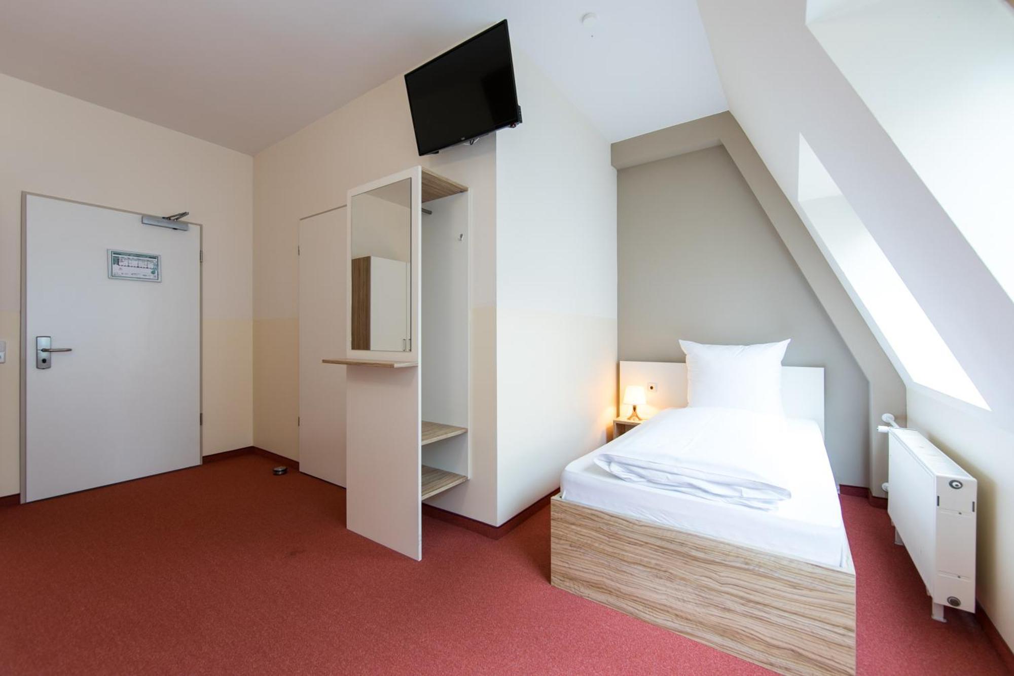 Nu Wave Hotel Berlin - Digital Check-In 2025 الغرفة الصورة